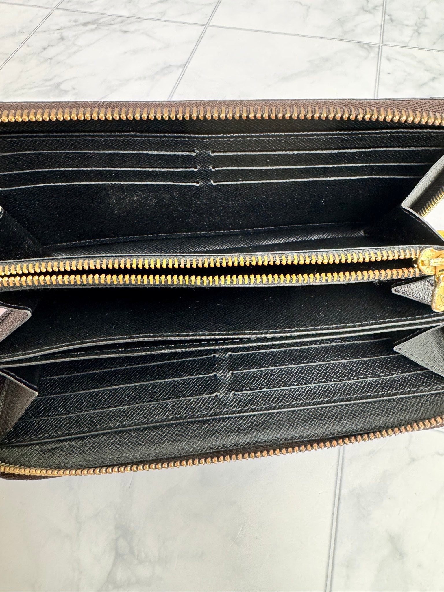 Louis Vuitton Reverse Giant Monogram Long Zippy Wallet