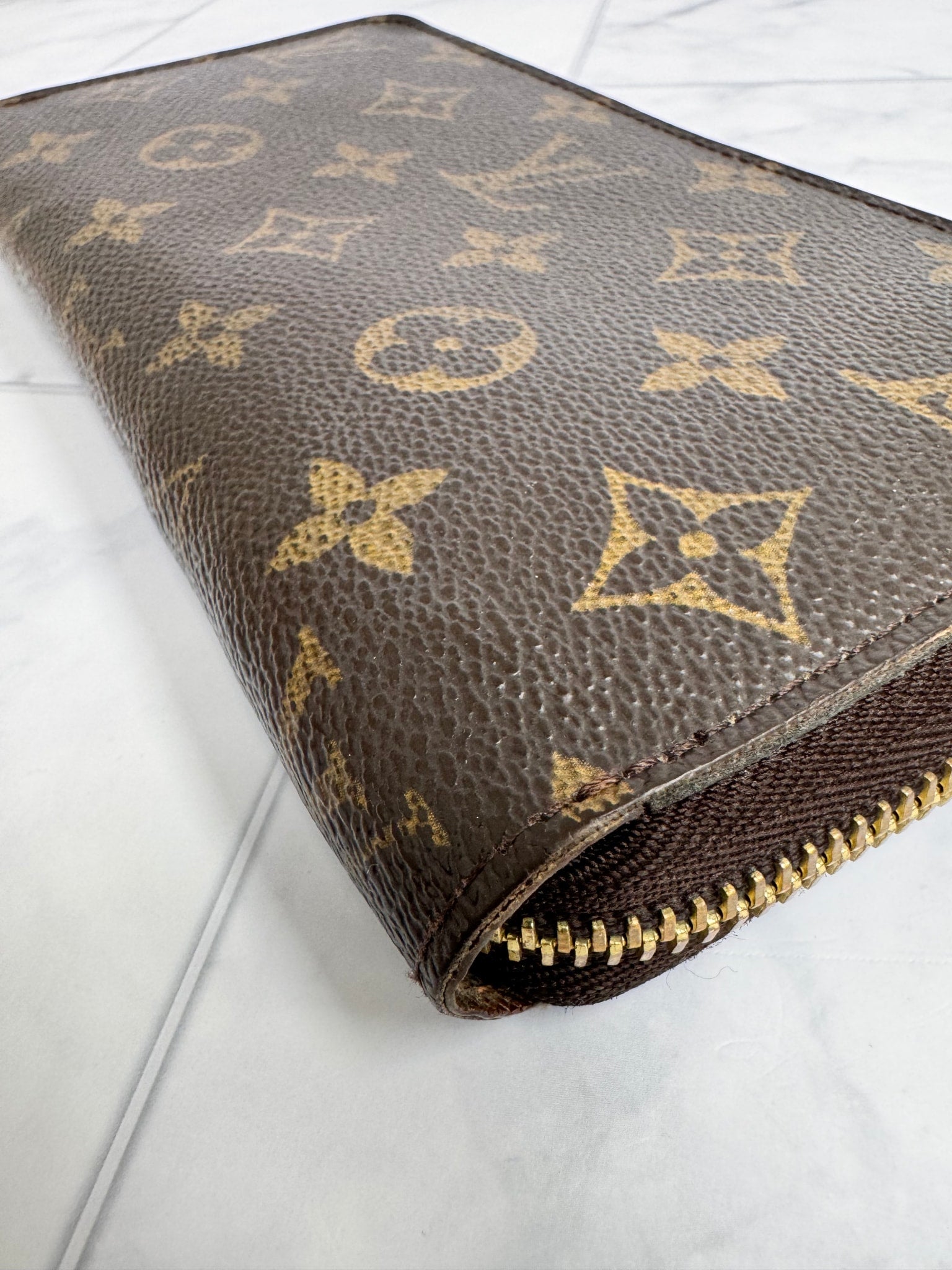 Louis Vuitton Monogram Long Zippy Wallet