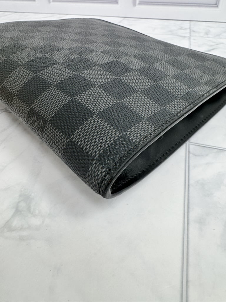 Louis Vuitton Damier Graphite Pochette Jour MM