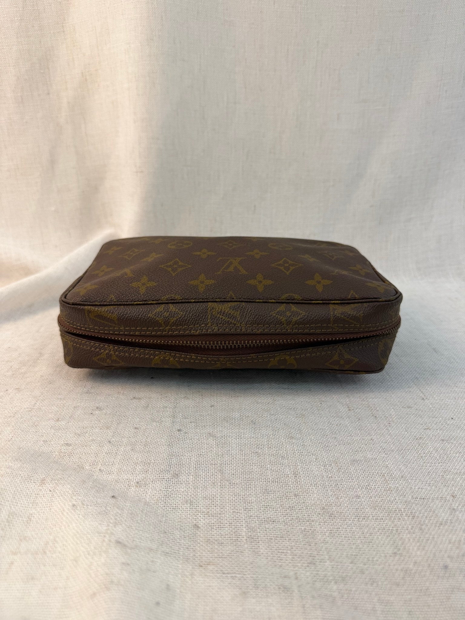 Louis Vuitton Monogram Trousse Toilette 23 Pouch