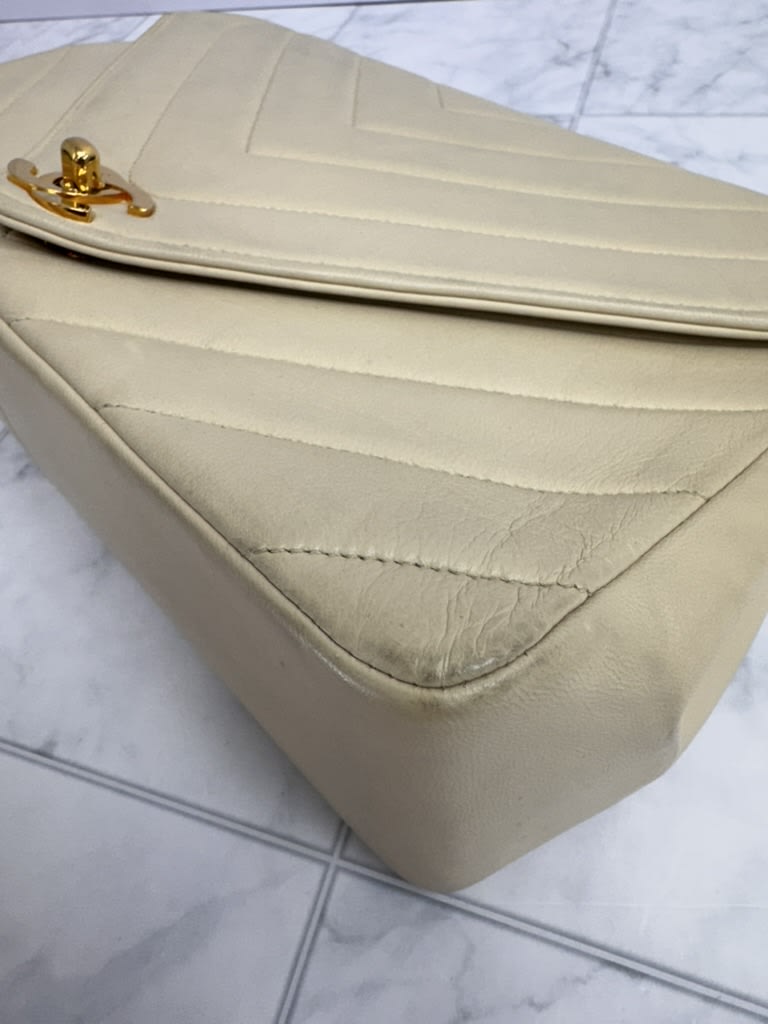 Chanel Beige Chevron Quilted Leather V-Flap Envelope Shoulder Bag