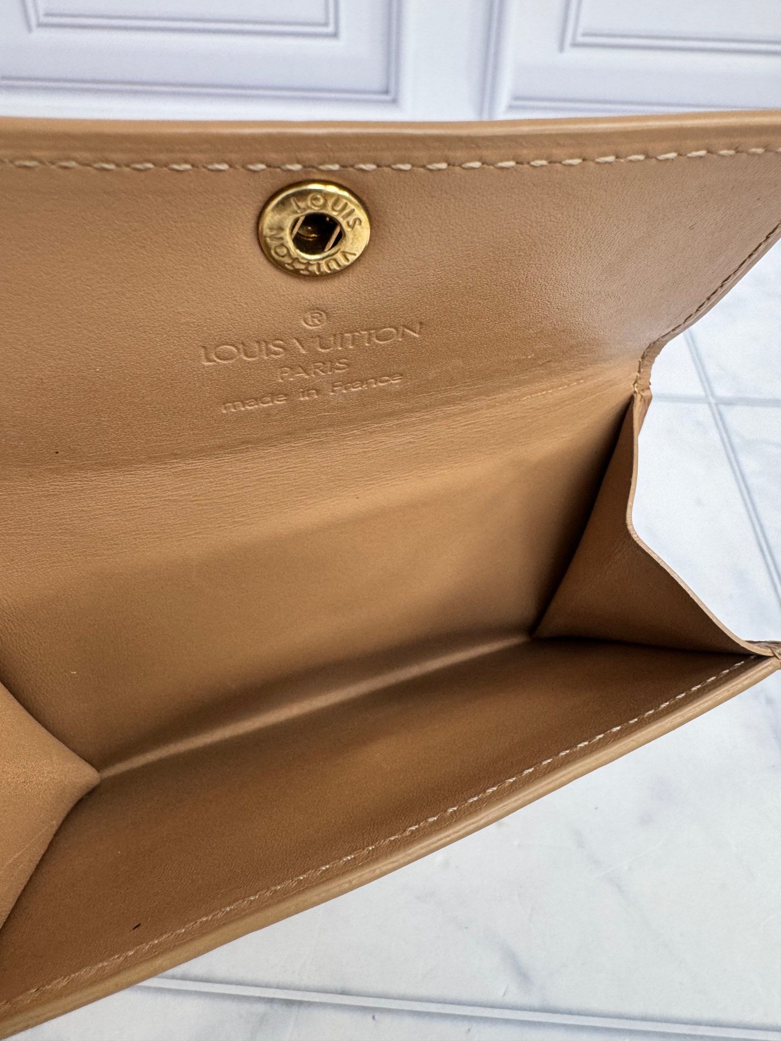 Louis Vuitton Beige Vernis Ludlow Compact Wallet