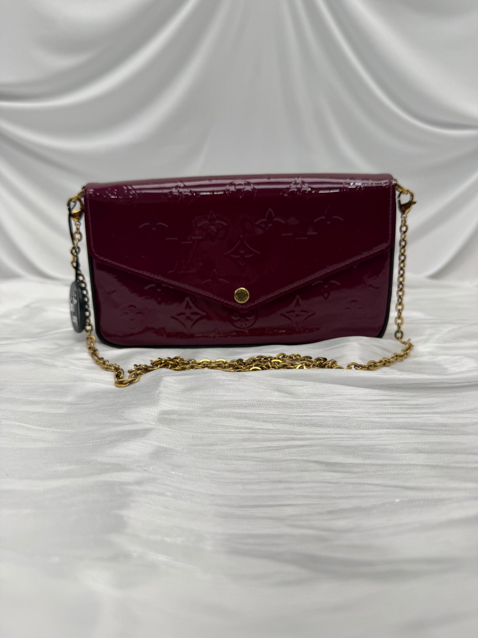 Louis Vuitton Raspberry Vernis Felicie Pochette Crossbody