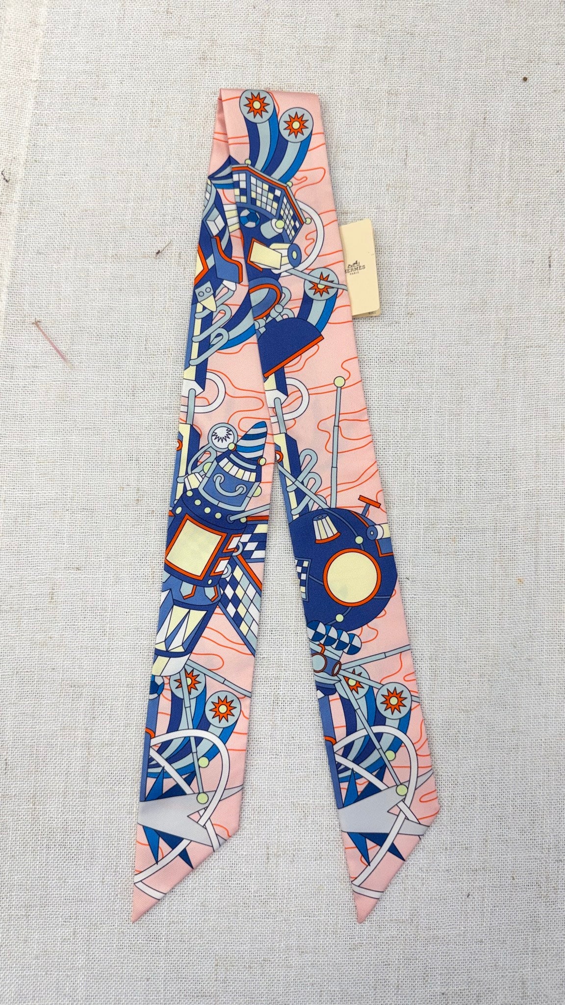 BRAND NEW - Hermes Pink Multicolor Silk Odyssey Twilly 