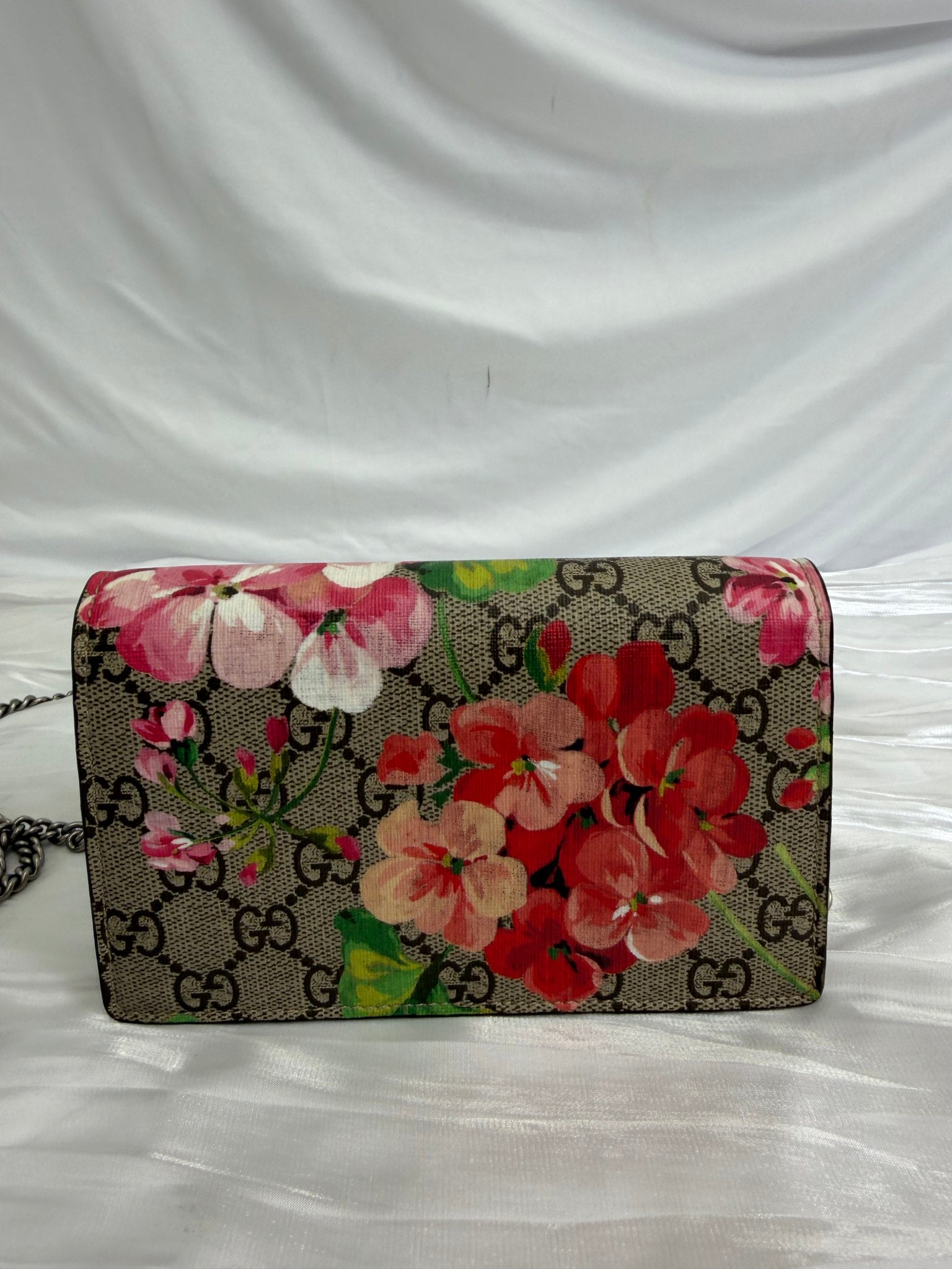 Gucci GG Supreme Pink Blooms Super Mini Dionysus Bag