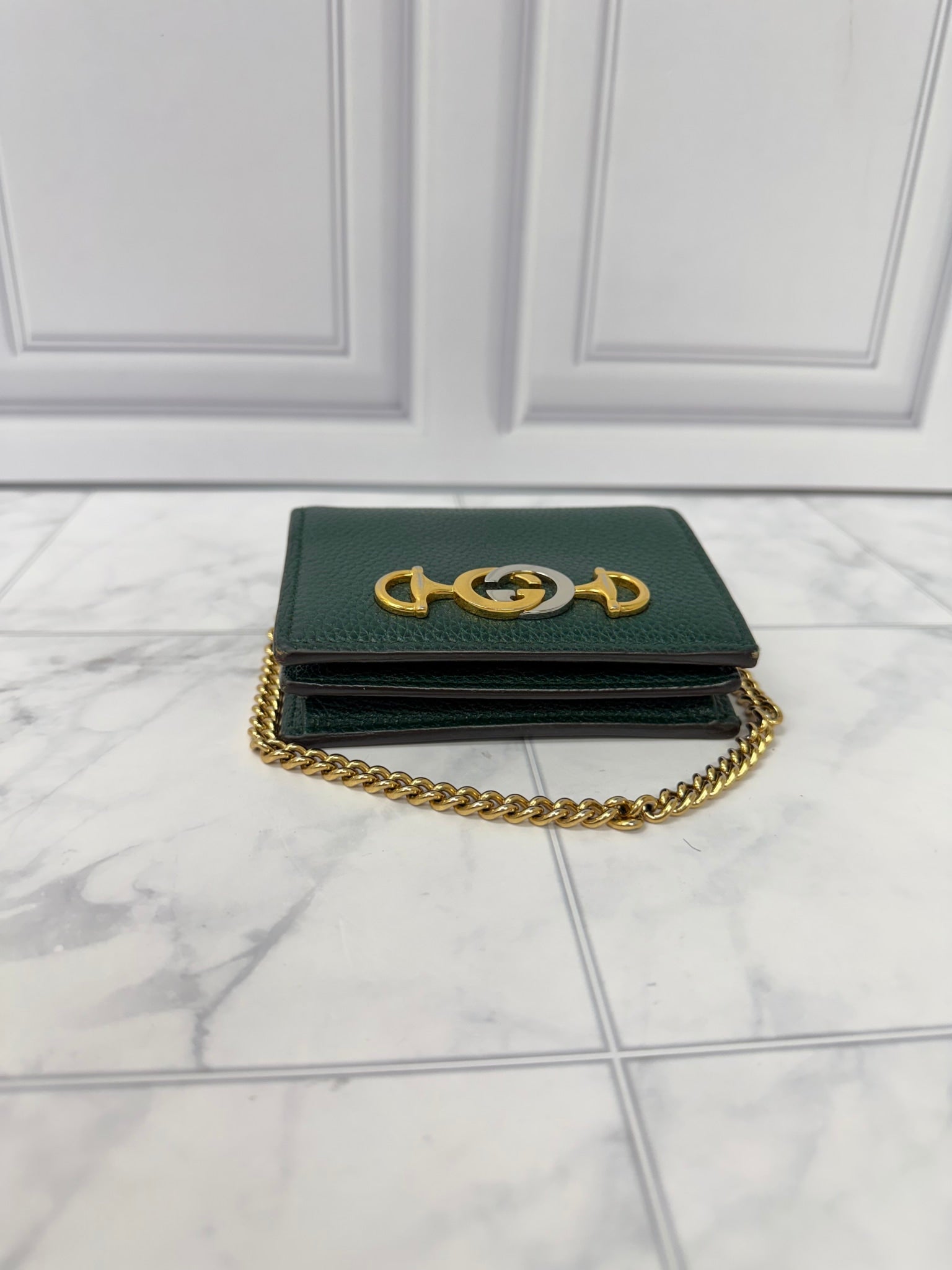 Gucci Green Grained Leather Zumi Wallet On A Chain 