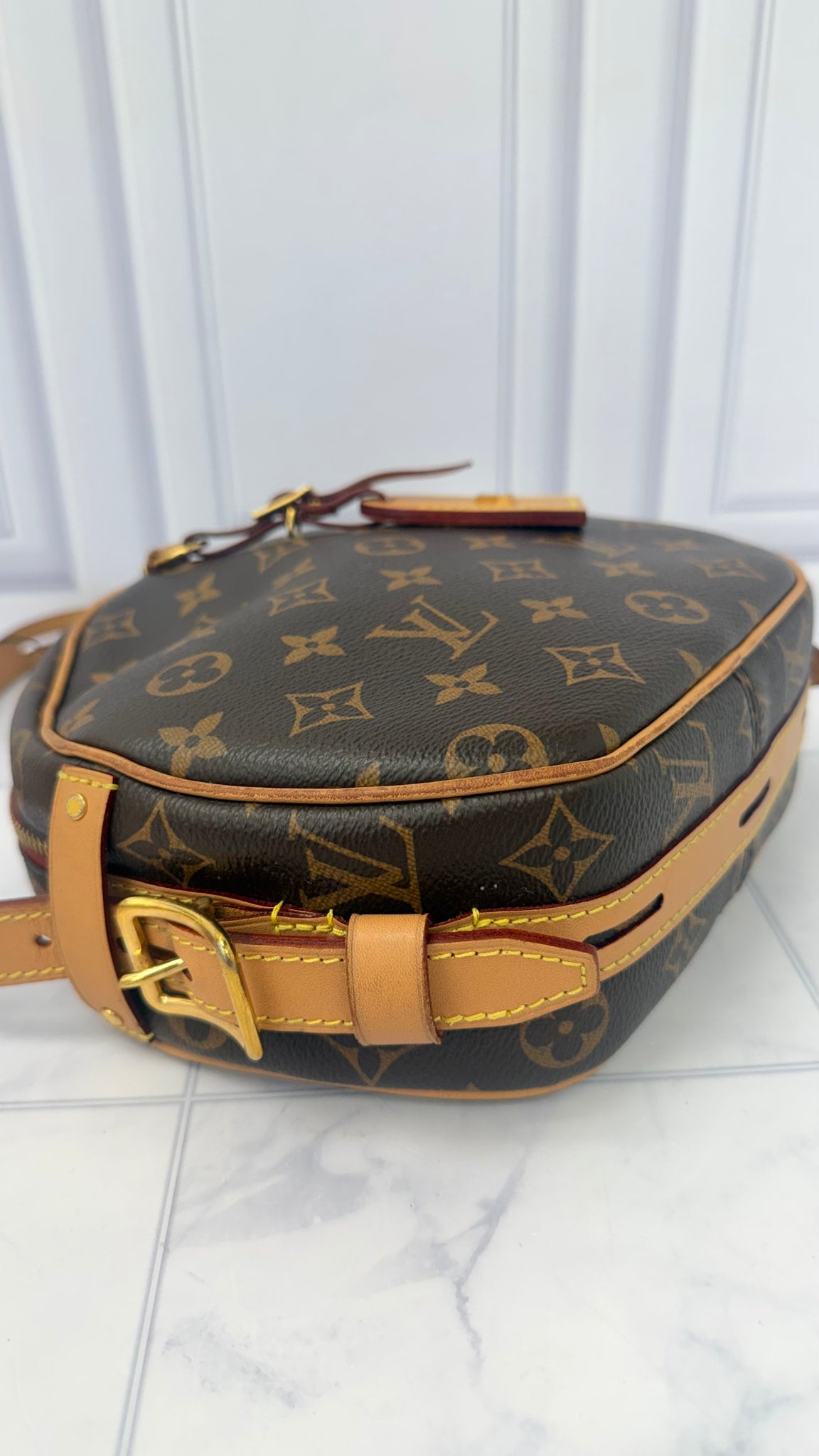 Louis Vuitton Monogram Boite Chapeau Souple MM Crossbody Bag 