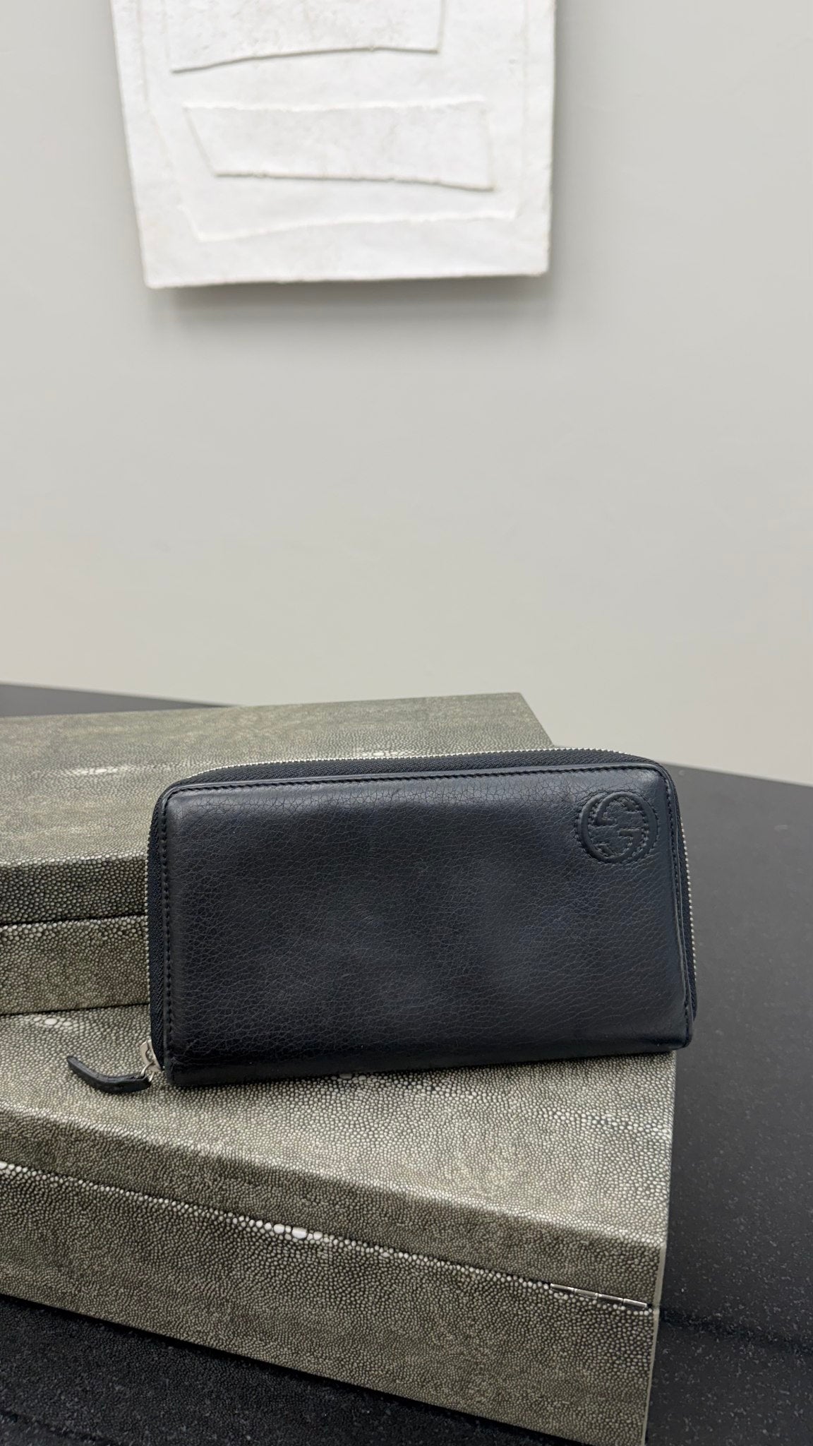 Gucci Black Pebbled Leather Double G Zippy Wallet