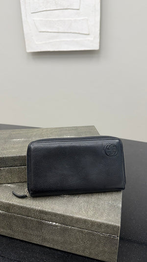 Gucci Black Pebbled Leather Double G Zippy Wallet