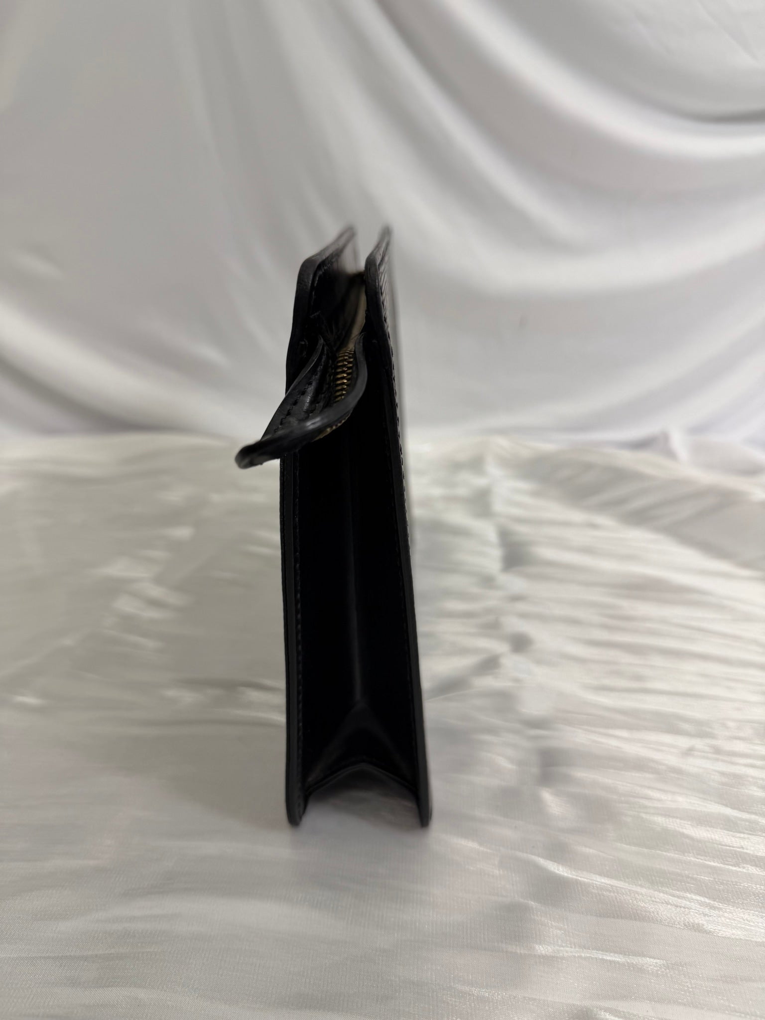 Louis Vuitton Black Epi Pochette Homme Clutch