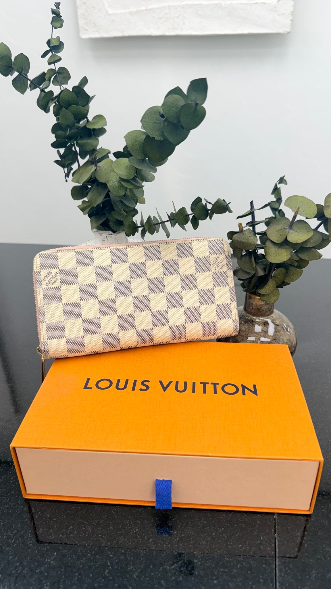 Louis Vuitton Damier Azur Rose Ballerine Zippy Wallet 