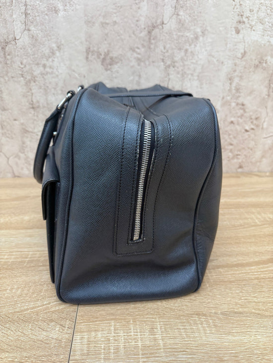 Louis Vuitton Black Taiga Ivan Carry On