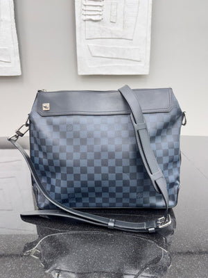 Louis Vuitton Damier Cobalt Greenwich Messenger Bag