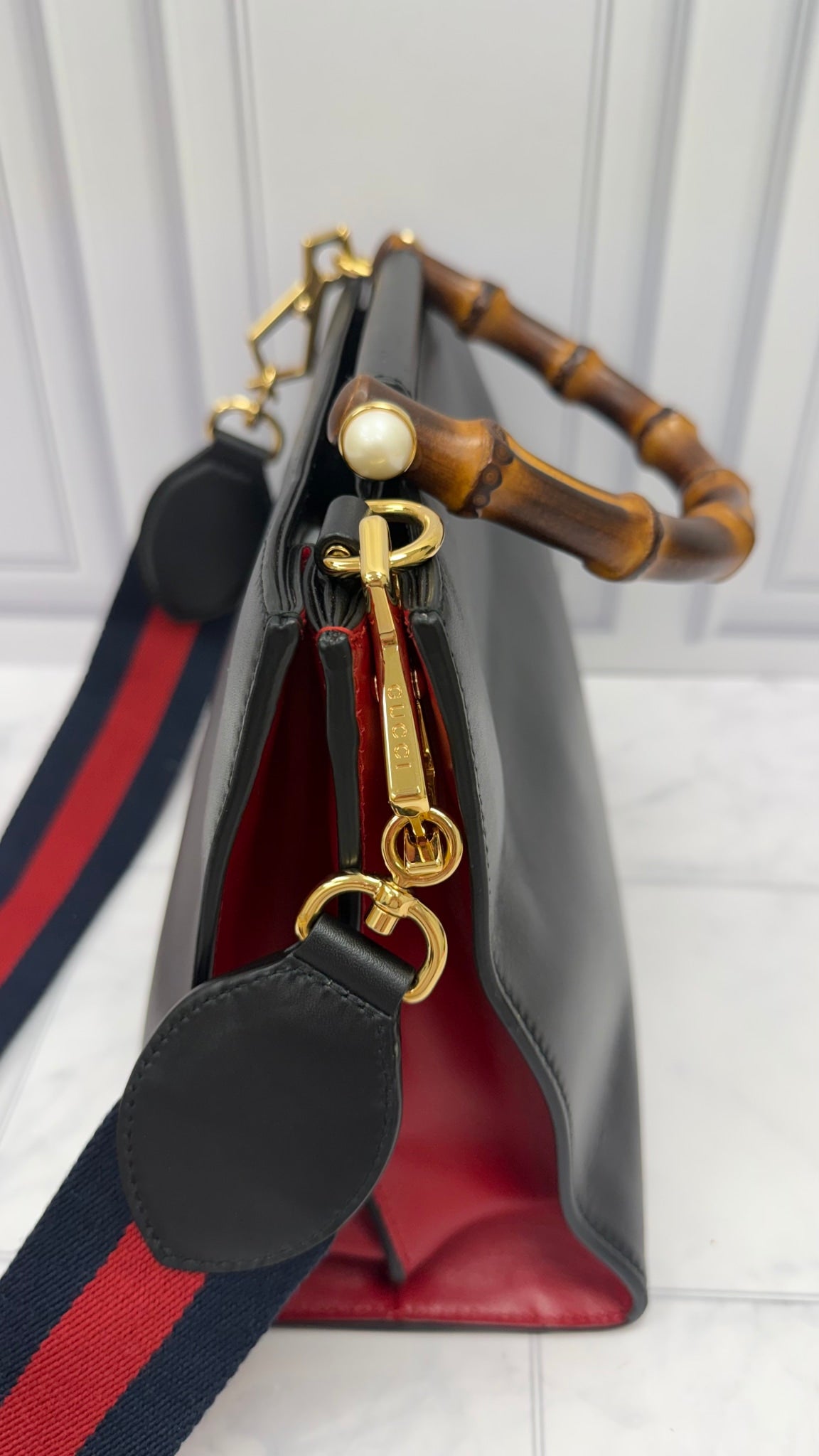 Gucci Black & Red Leather Top Handle Bamboo Nymphaea 2way Bag
