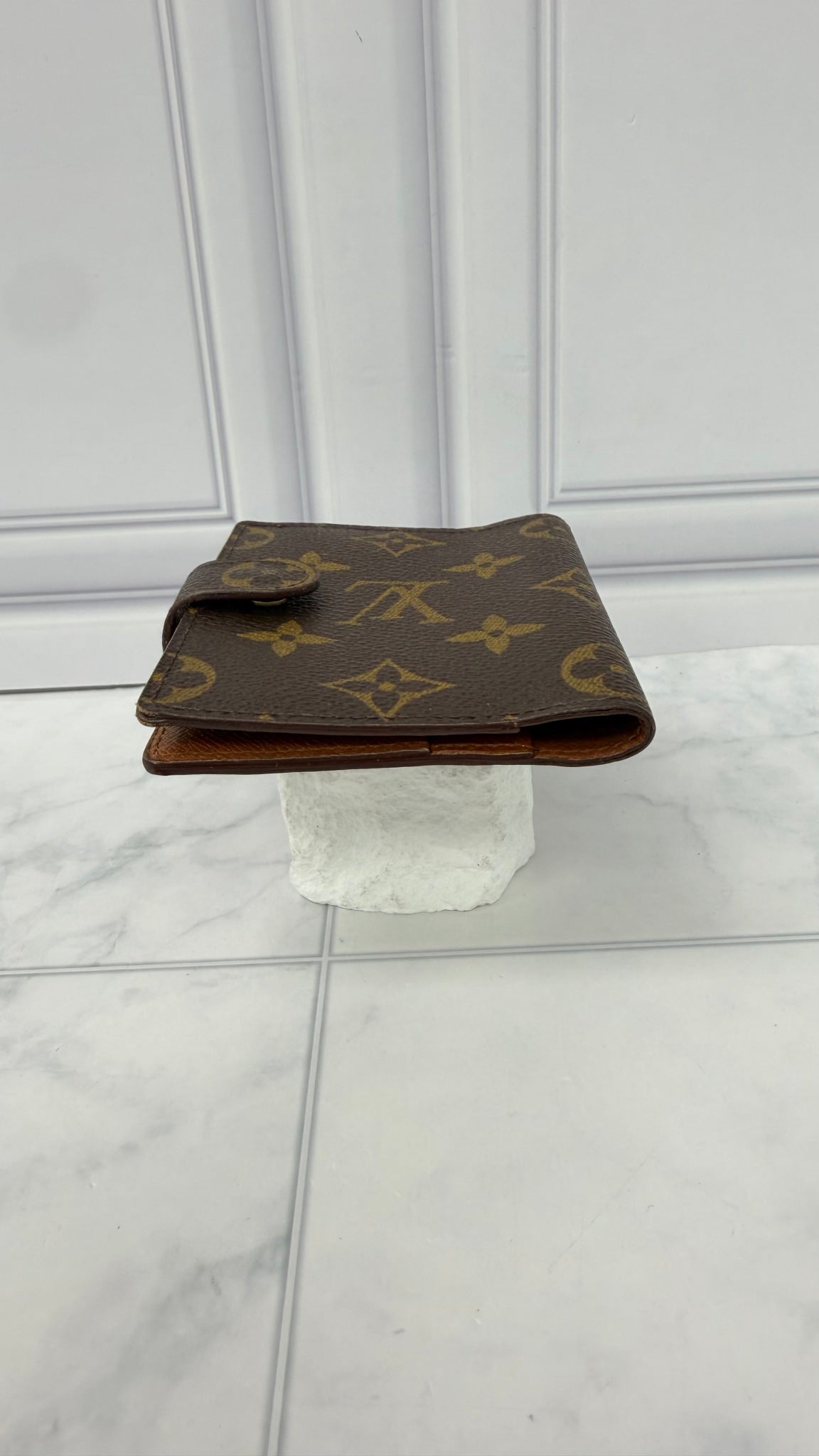 Louis Vuitton Monogram Passport Agenda Cover PM 