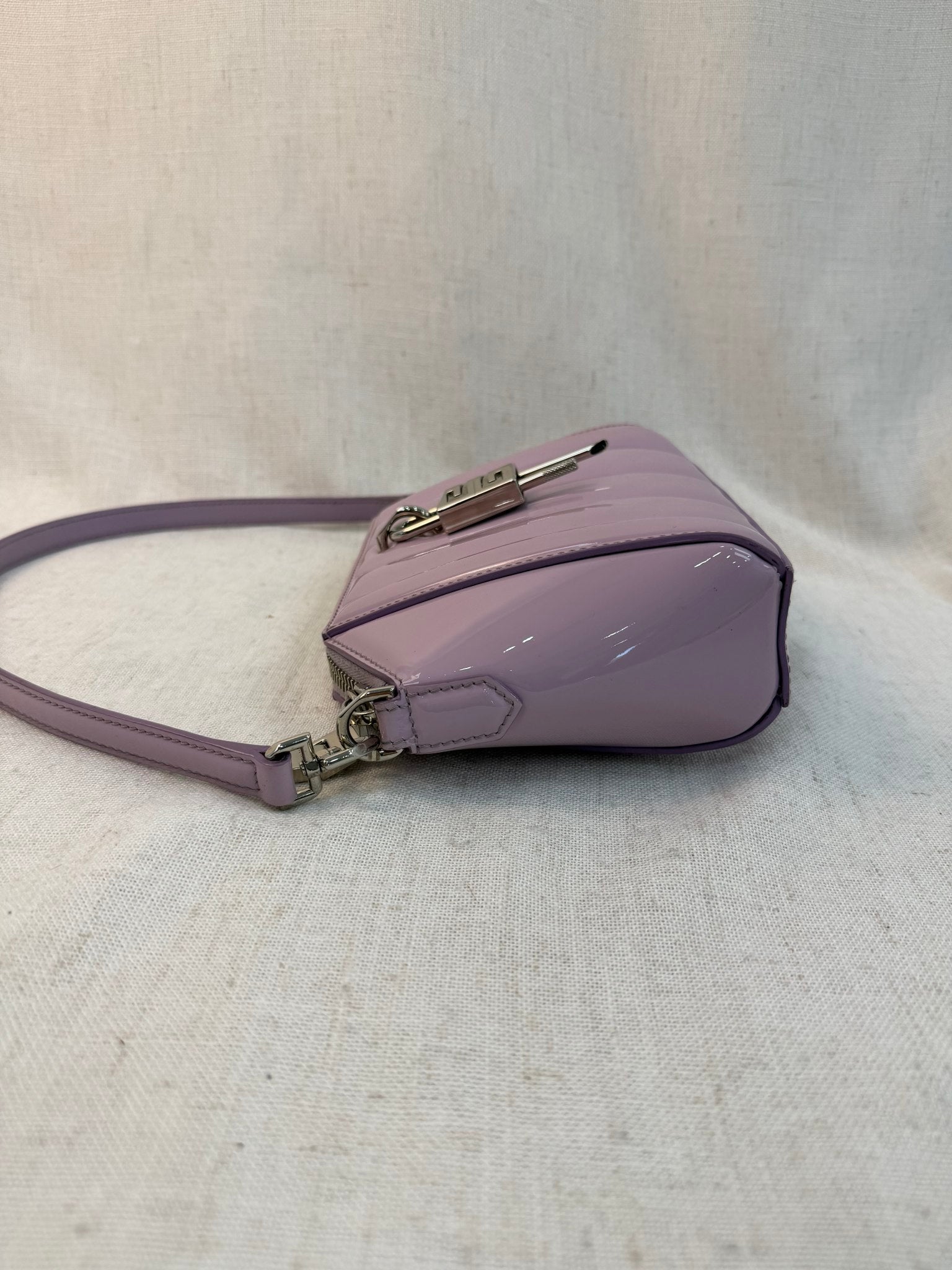Givenchy Lavender Patent Leather 4G Padded Antigona Shoulder Bag