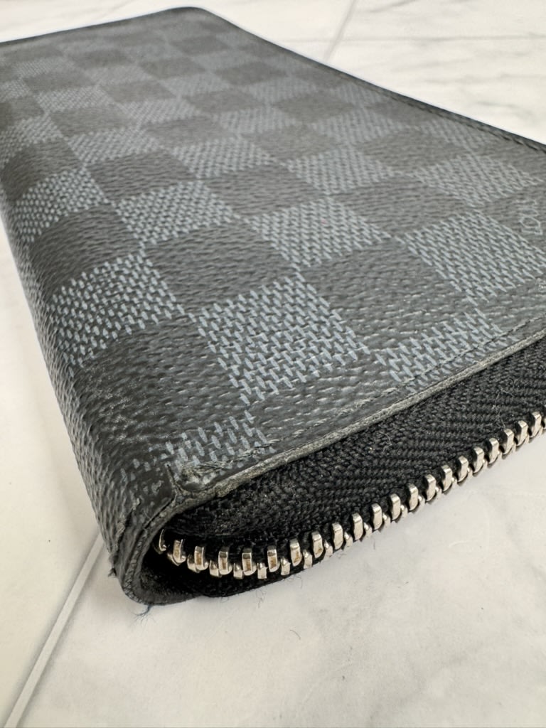 Louis Vuitton Damier Cobalt Zippy Wallet