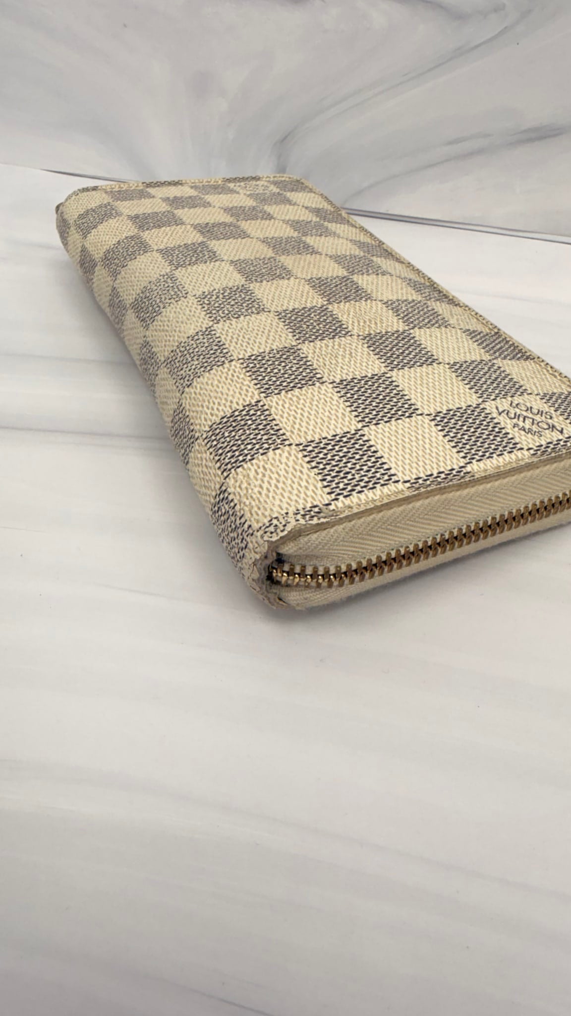 Louis Vuitton Damier Azur Zippy Wallet 