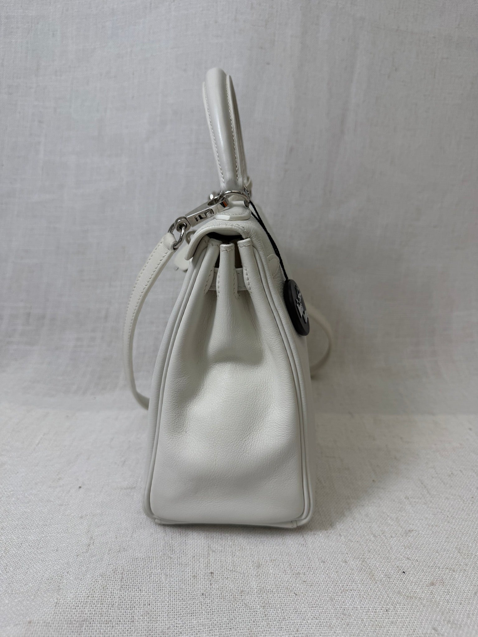Hermes White Swift Leather Kelly 25 Hand Bag 