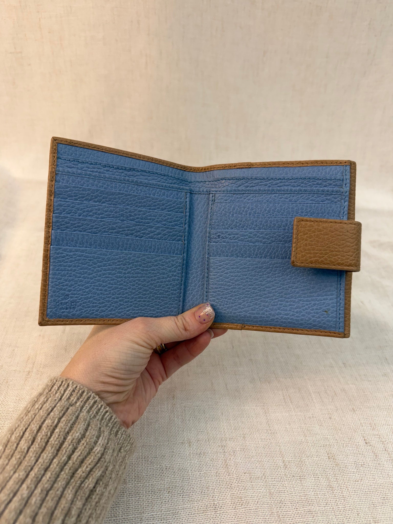 Gucci Tan Leather Swing Compact Wallet