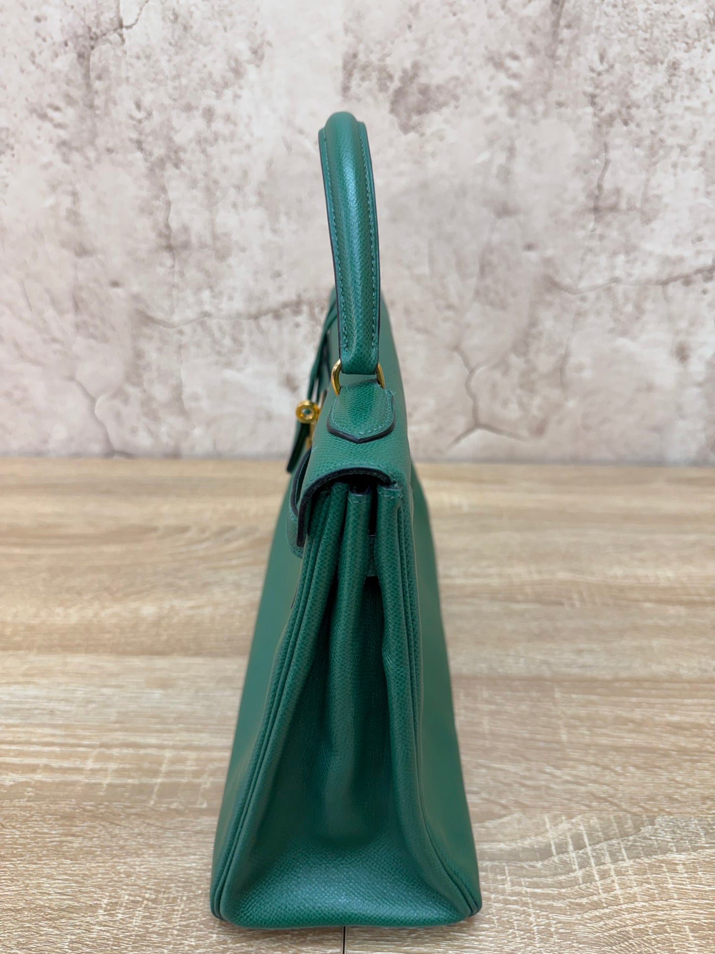 https://res.cloudinary.com/dyql5hig8/image/upload/v1758657037/n1rkxdwqlkxxlcnnrsw0.jpg