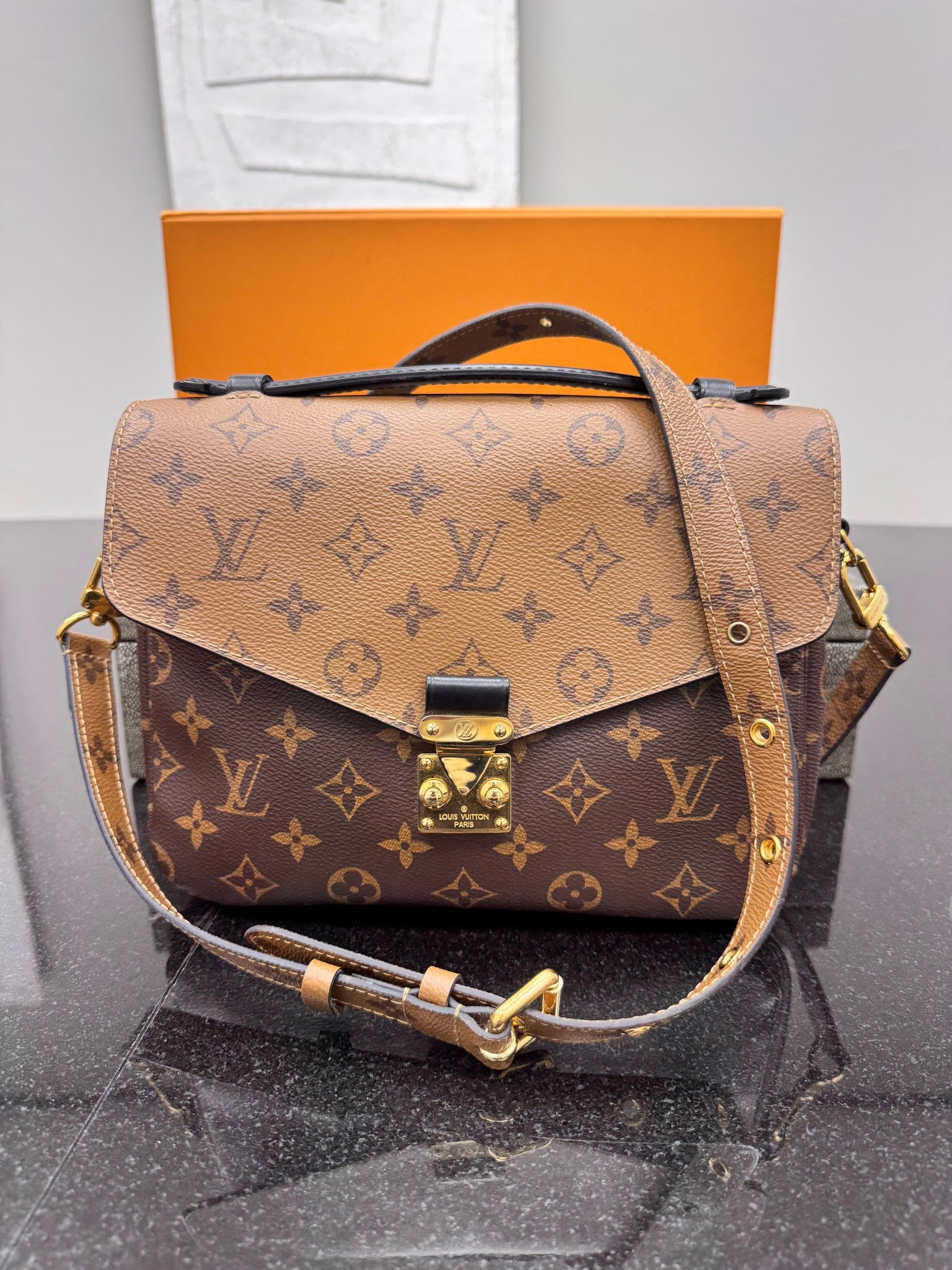 Louis Vuitton Reverse Monogram Pochette Metise