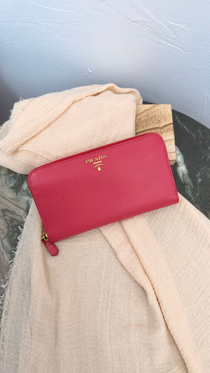 LIKE NEW - Prada Pink Saffiano Leather Zippy Wallet