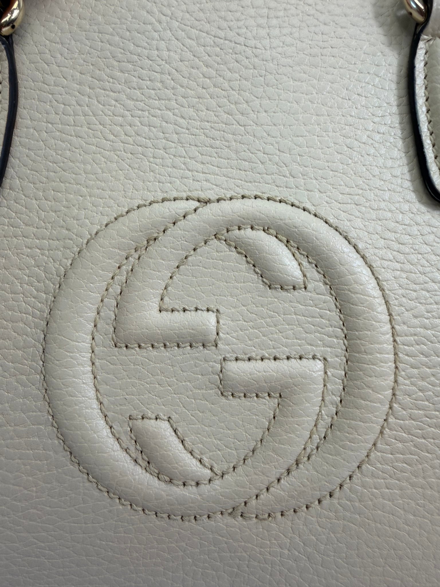 Gucci Beige Pebbled Leather Soho Bag