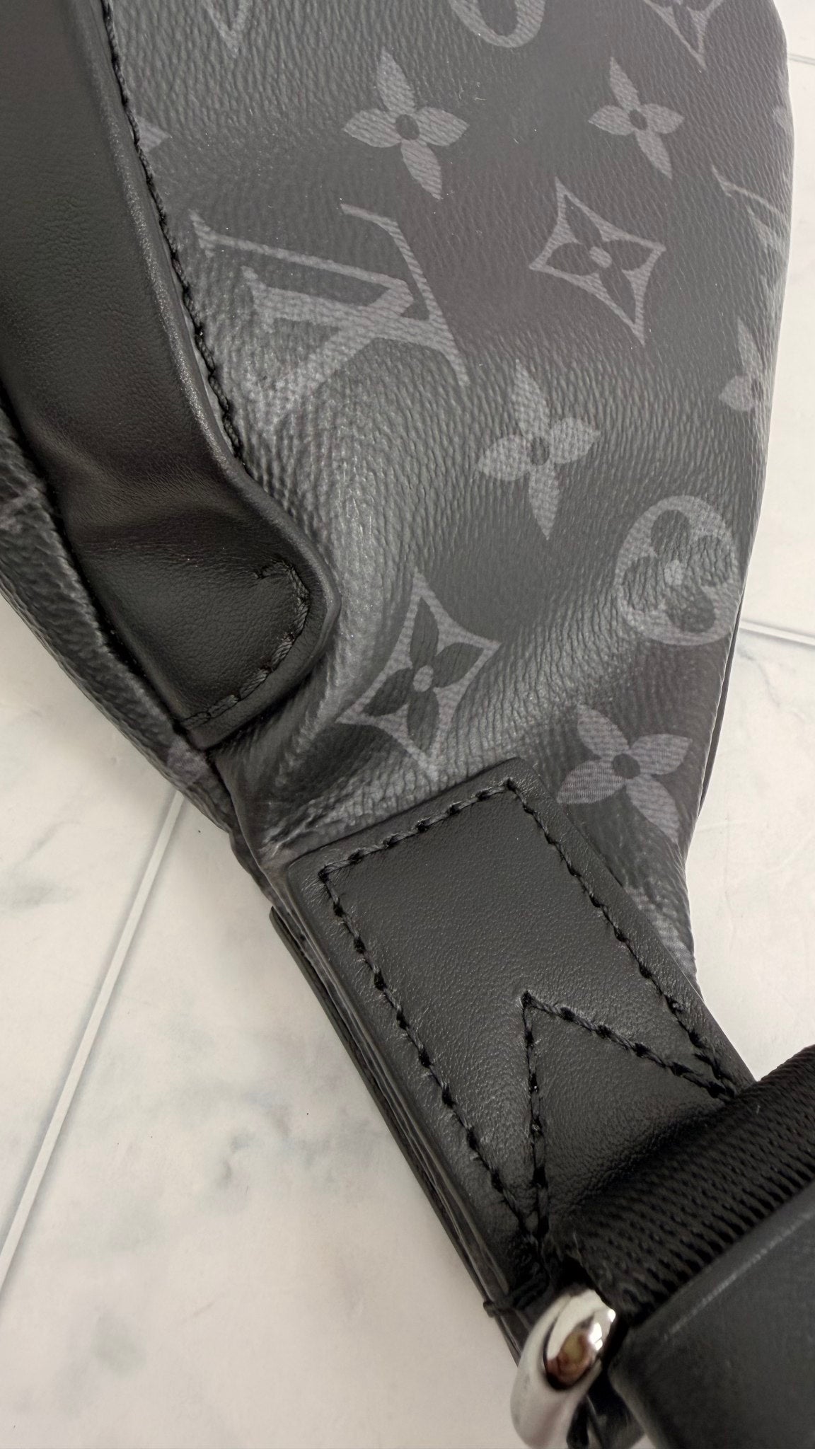 Louis Vuitton Black Monogram Eclipse Canvas Discovery Bumbag PM 