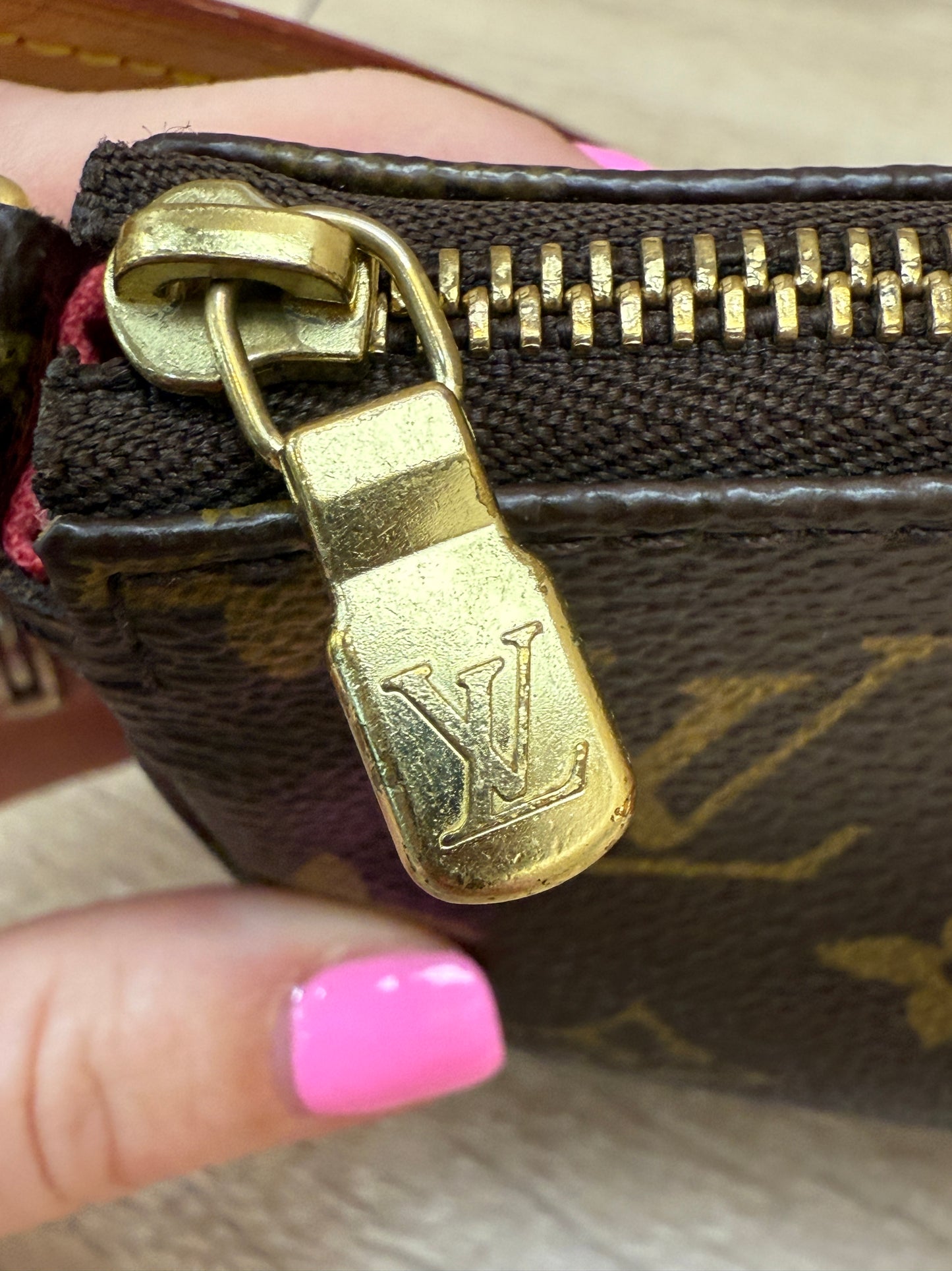 Louis Vuitton Monogram V Line Pochette Shoulder Bag