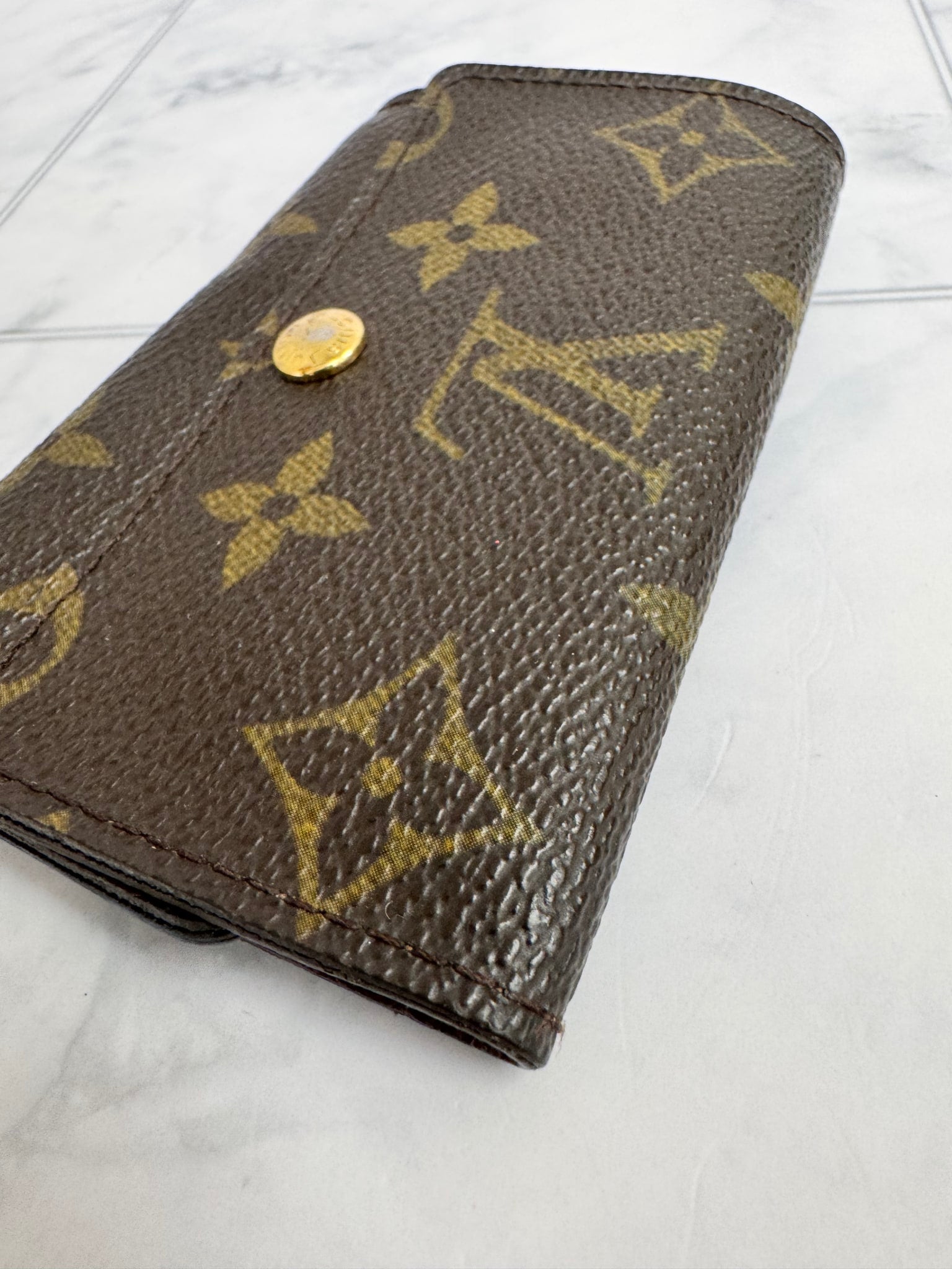 Louis Vuitton Monogram 6 Key Holder