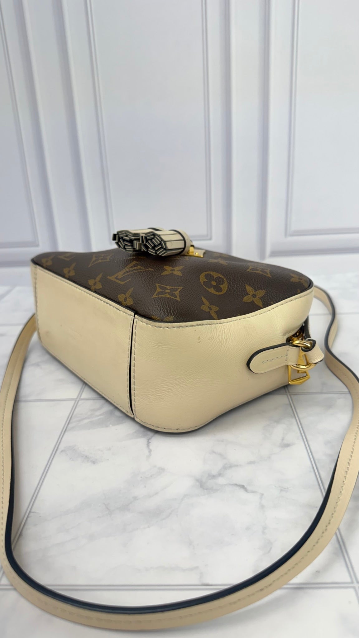 Louis Vuitton Monogram Cream Saintonge Crossbody Bag 