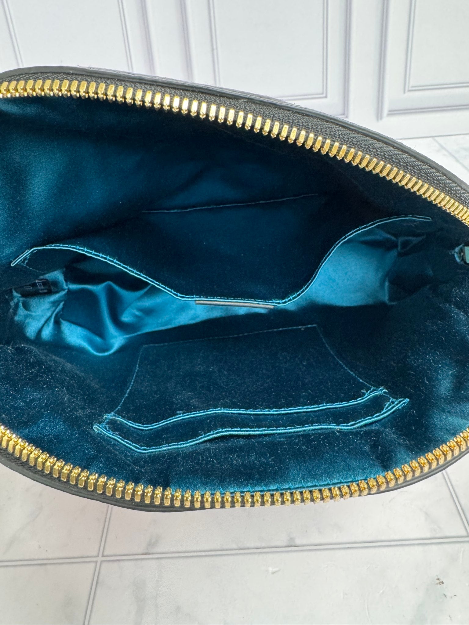 Gucci Red Suede Ophidia Dome Crossbody Bag