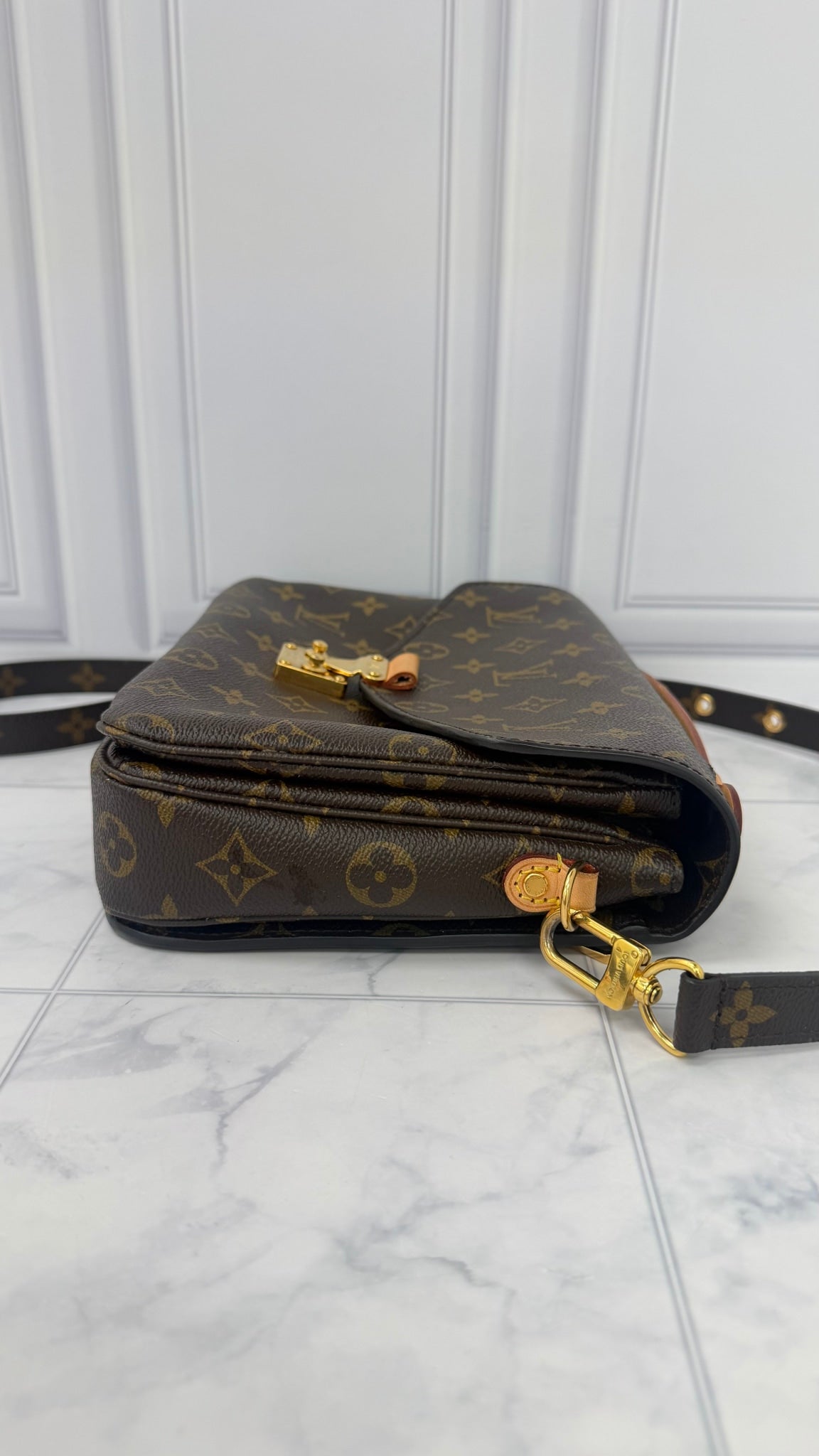 Louis Vuitton Monogram Pochette Metis Crossbody 