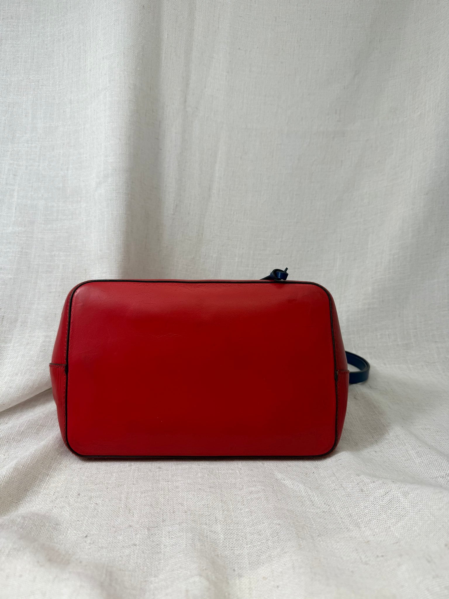 Louis Vuitton Red And Blue Epi Leather NeoNoe MM Bucket Bag