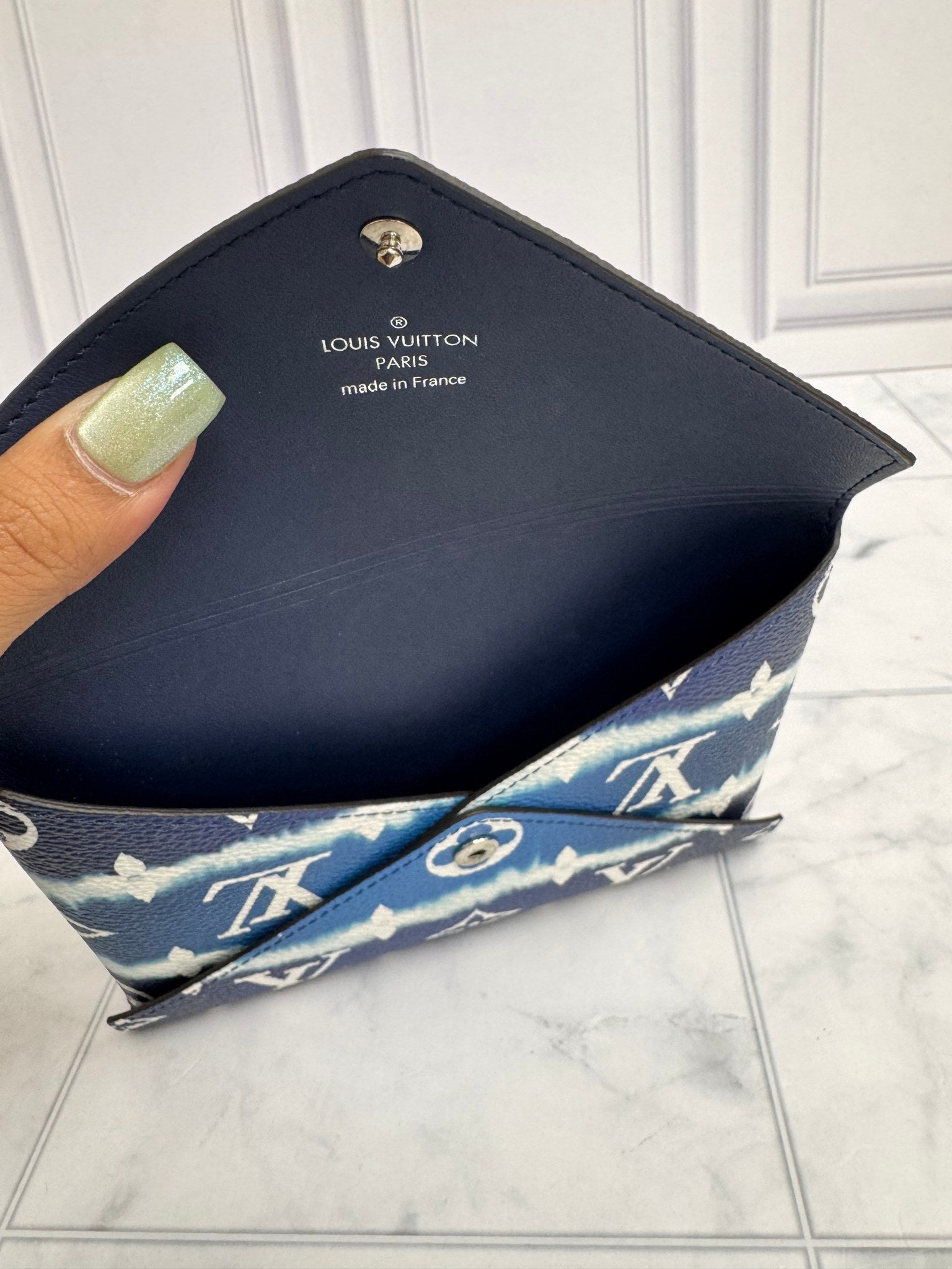 LIKE NEW - Louis Vuitton Monogram Multicolor Escale Kirigami Pochette Set