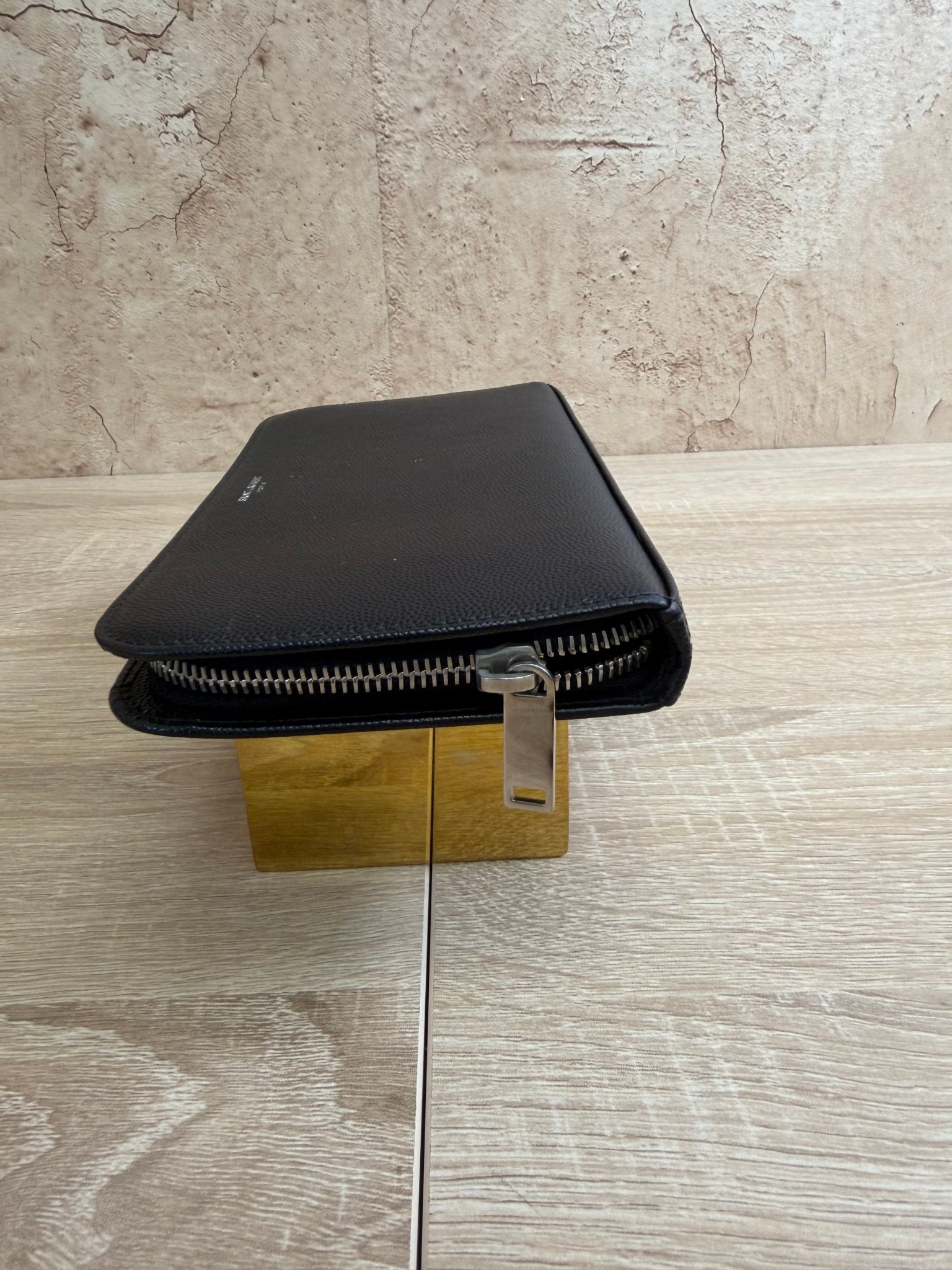 https://res.cloudinary.com/dyql5hig8/image/upload/v1758644325/nmeobfrwrvkvjxdzwemk.jpg