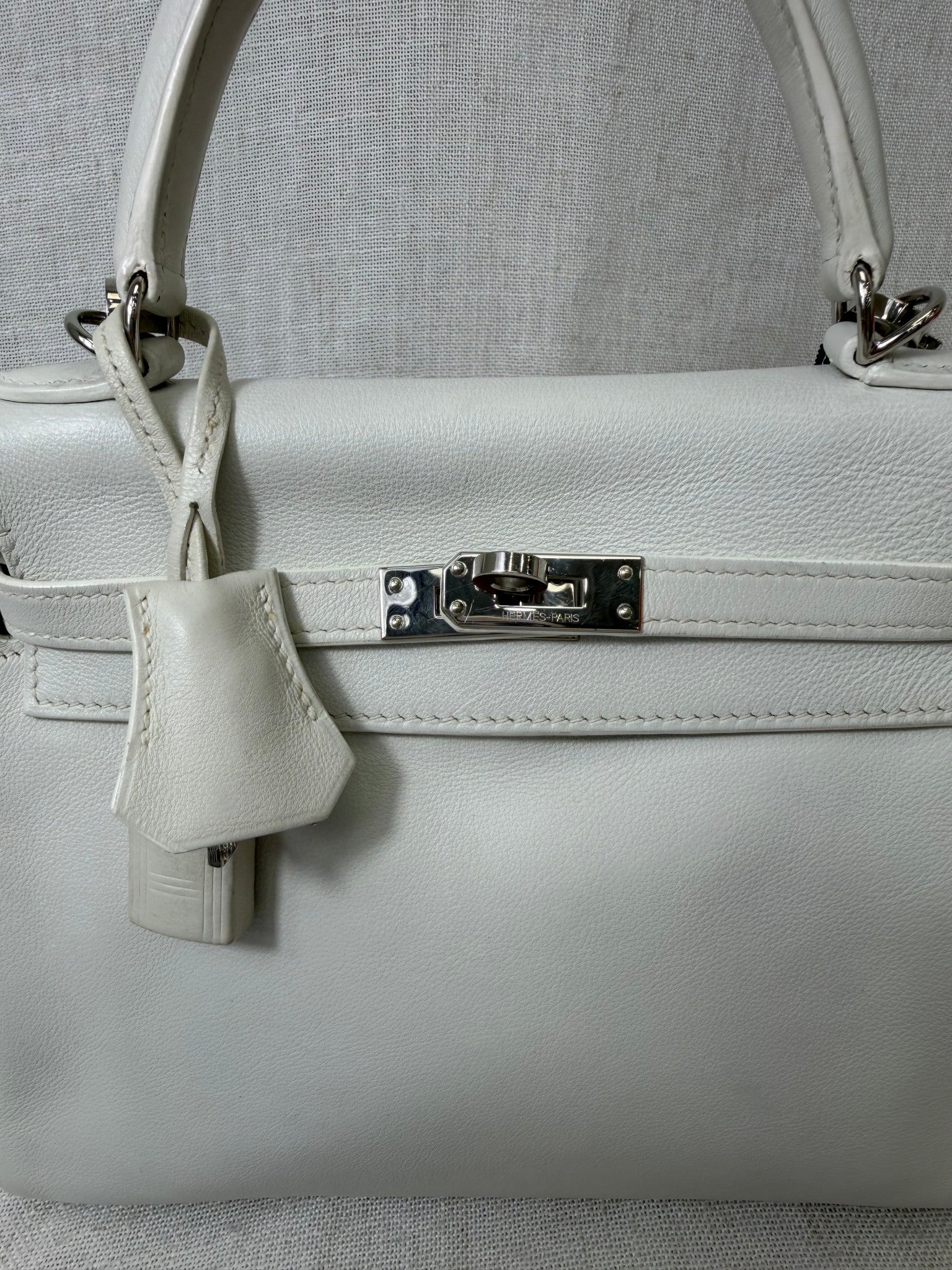 Hermes White Swift Leather Kelly 25 Hand Bag 