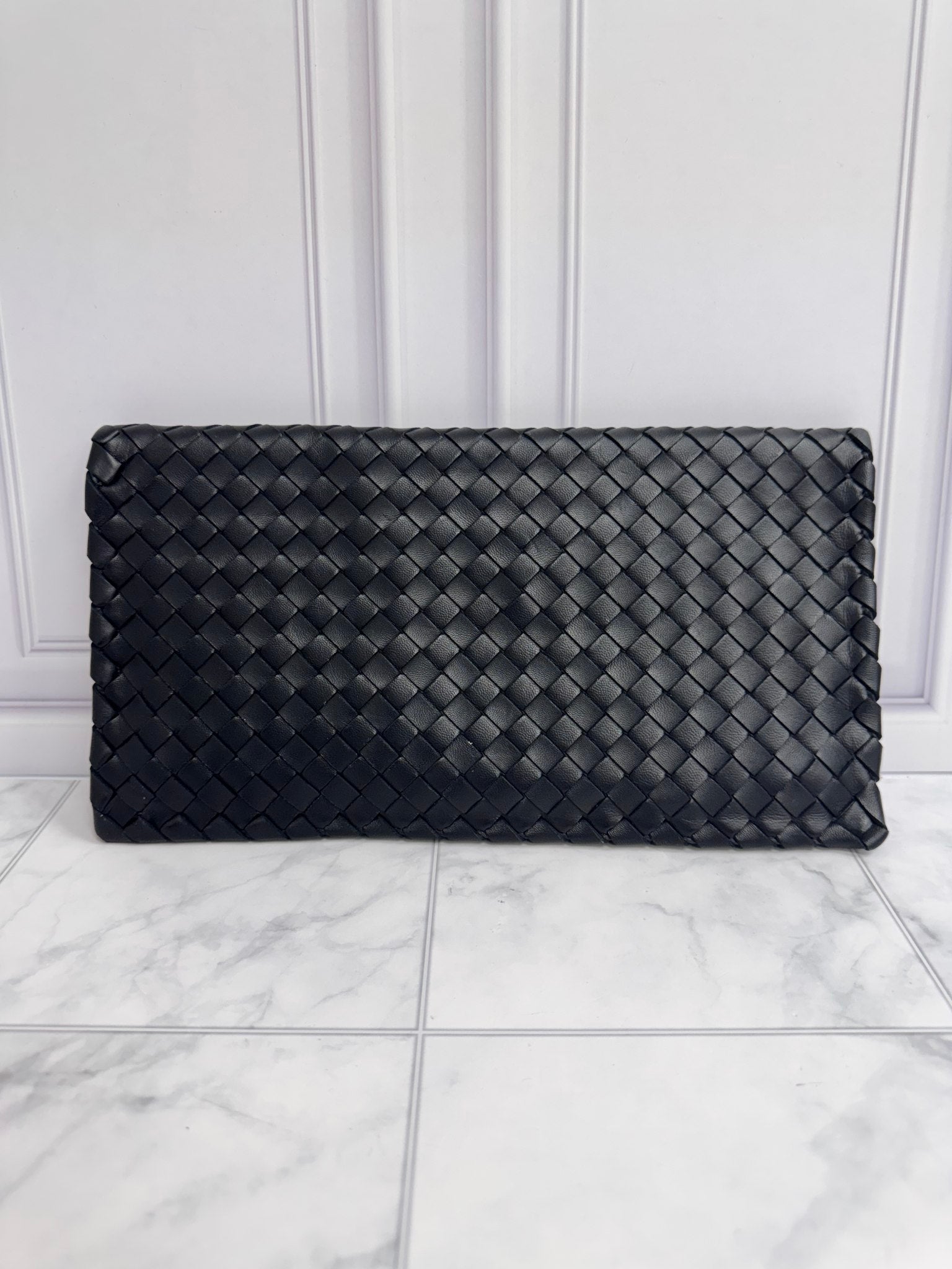 Bottega Veneta Black Intrecciato Leather Turn Lock Clutch Bag