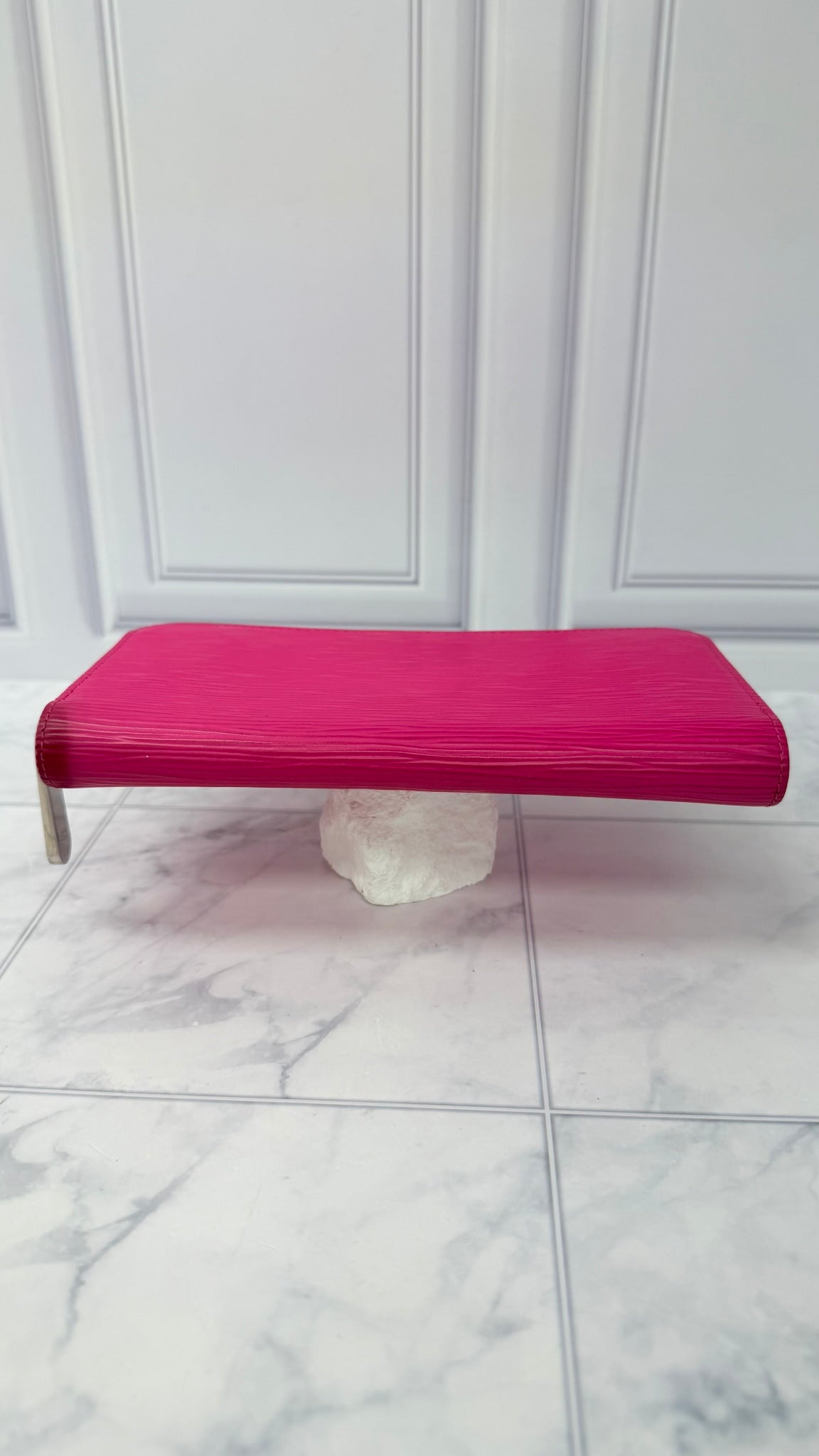 Louis Vuitton Hot Pink Epi Leather  Zippy Wallet 