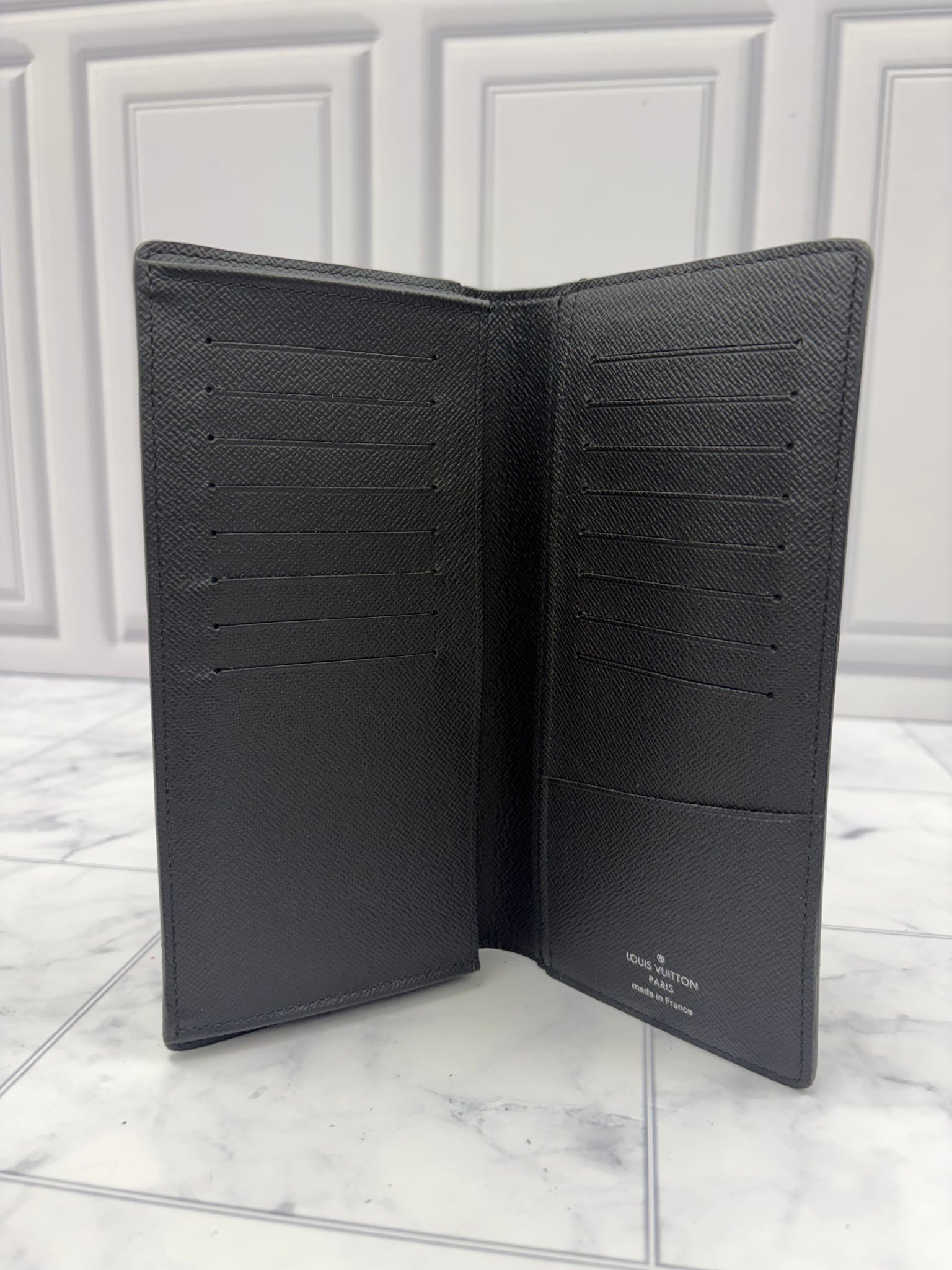 Louis Vuitton Damier Graphite Brazza Wallet