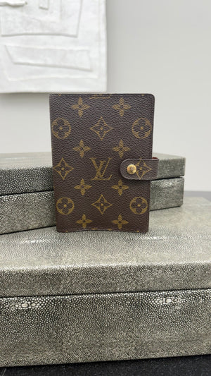 Louis Vuitton Monogram Passport Agenda PM