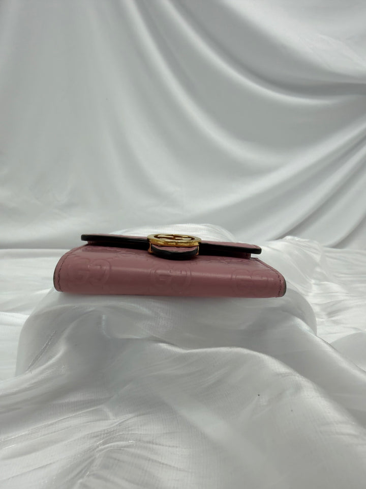 https://res.cloudinary.com/dyql5hig8/image/upload/v1759527560/nwk2xoeegl5ihzgumnlh.jpg