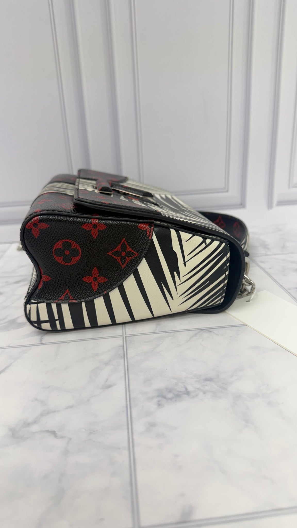 Louis Vuitton Black And Red Canvas Infrarouge Twist MM Shoulder Bag 