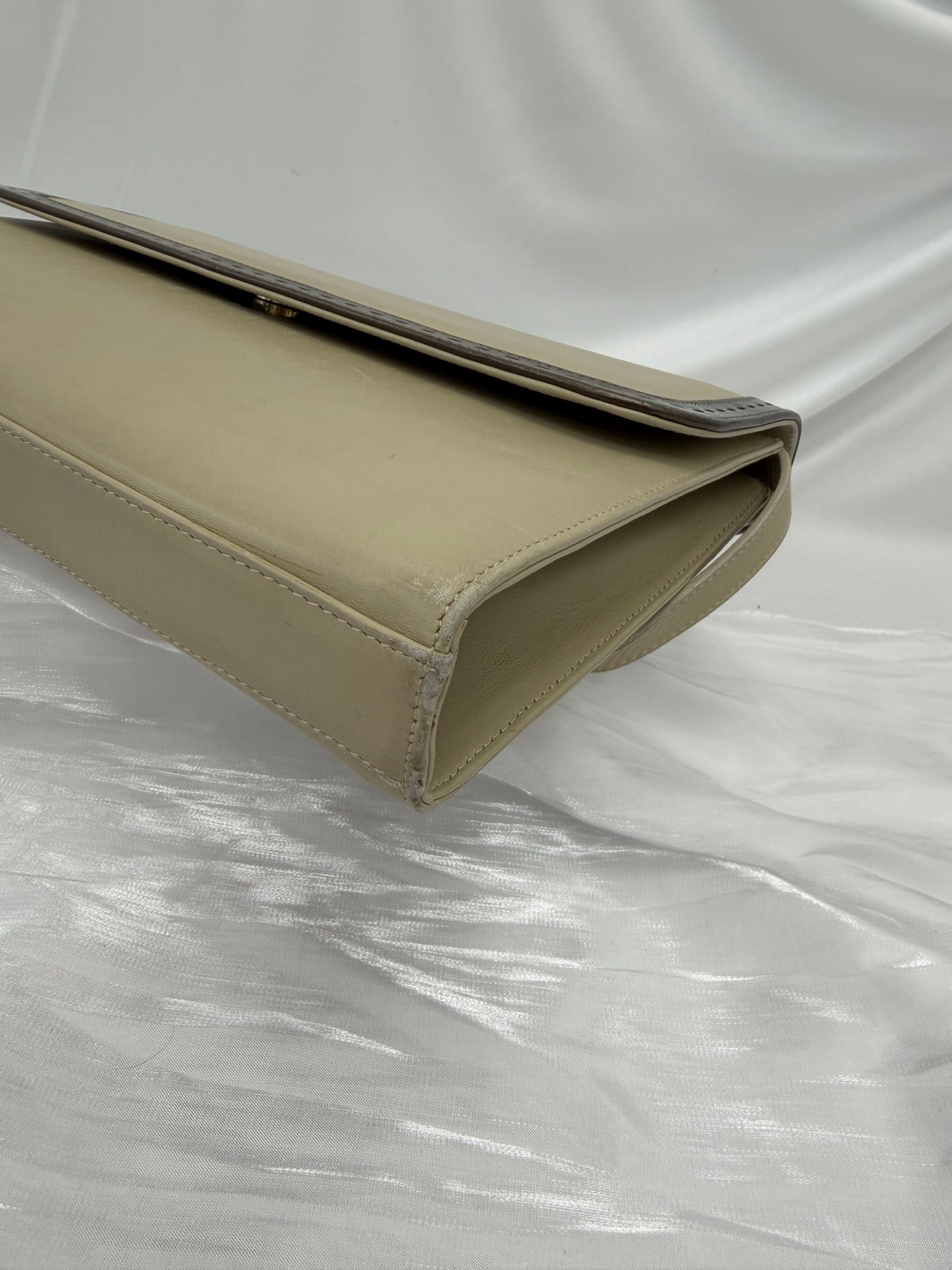 Salvatore Ferragamo Vintage Tan Leather Shoulder Bag