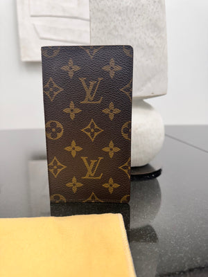 Louis Vuitton Monogram Checkbook Cover