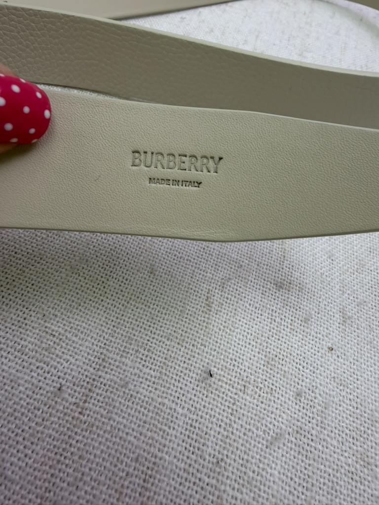 BRAND NEW- Burberry Ivory Pebbled Leather Belt Size 85/34