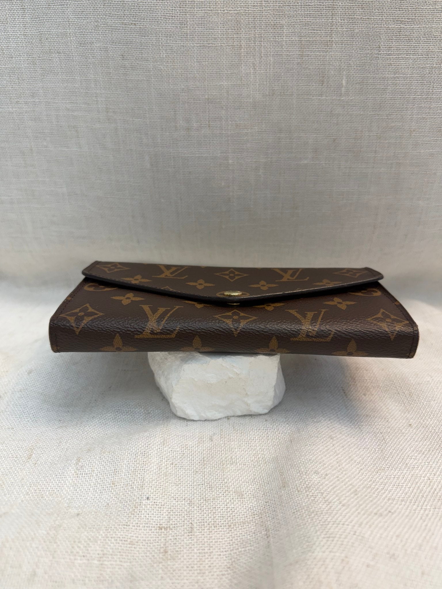 Louis Vuitton Monogram Sarah Wallet