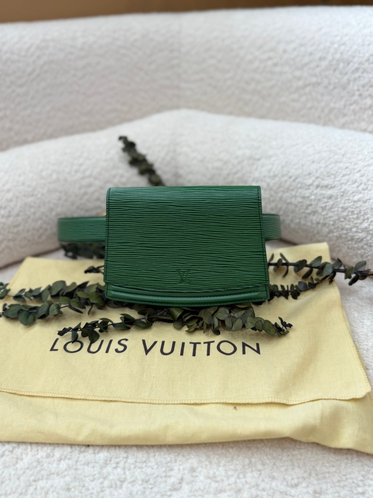 Louis Vuitton Green Epi Leather Tilsitt Belt Bag