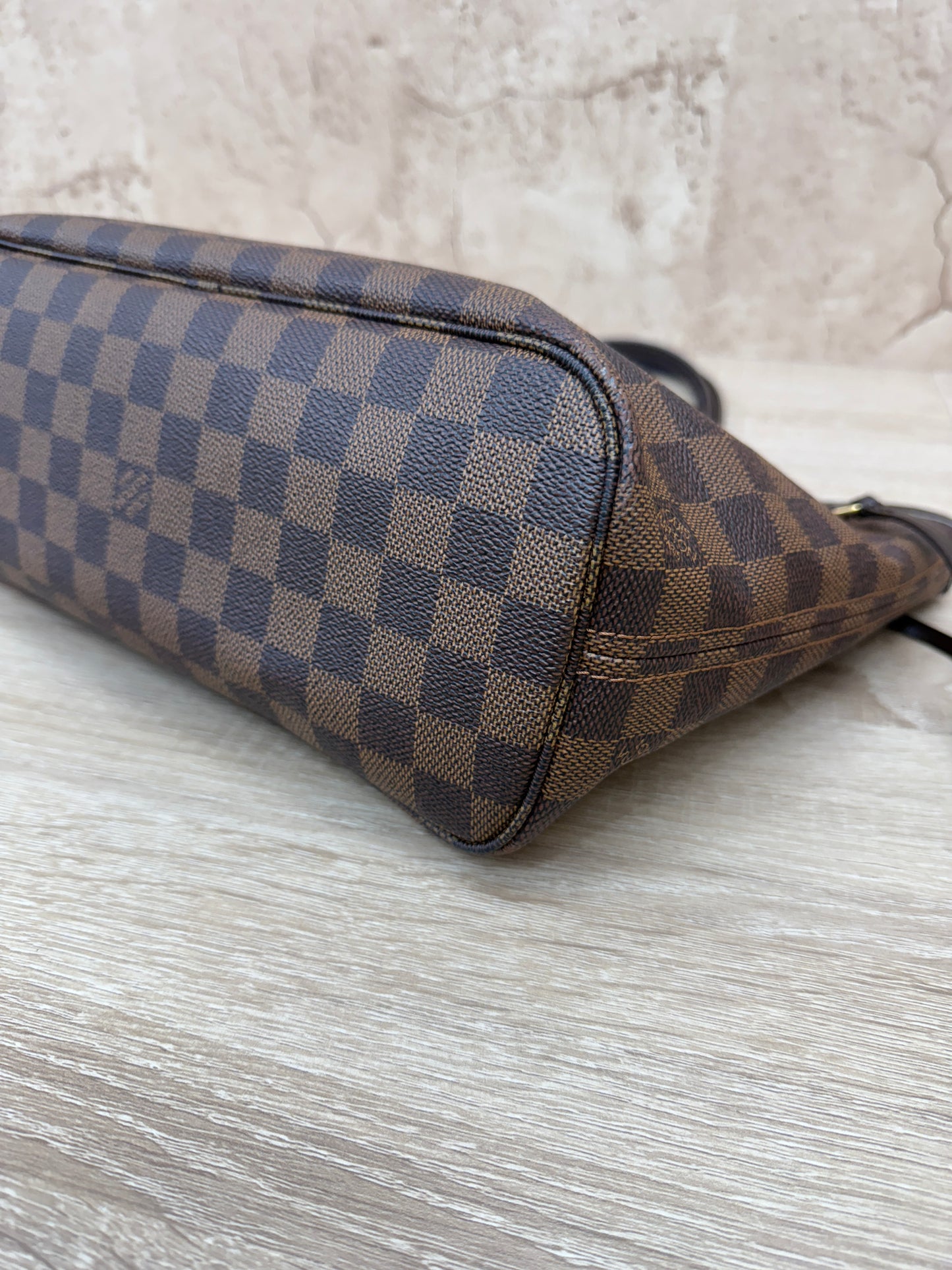 Louis Vuitton Damier Ebene Neverfull PM
